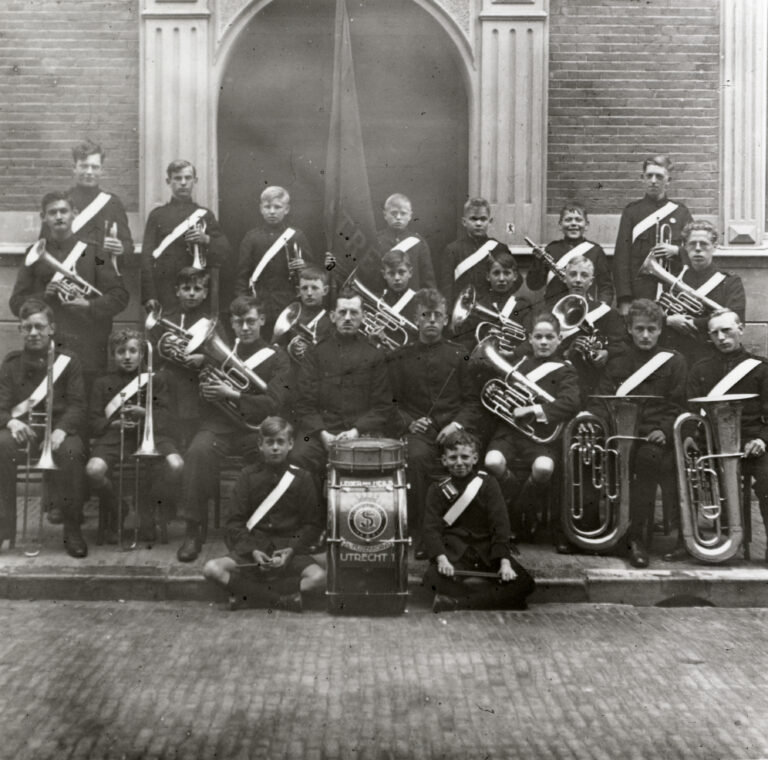 Het muziekkorps van het Leger des Heils